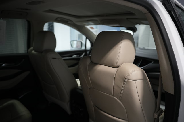 Used 2021 Buick Enclave Premium w/ Sun and Sites Package AWD/4WD image 22