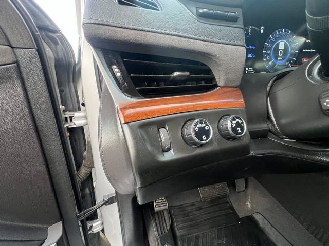 Used 2019 Cadillac Escalade Luxury AWD/4WD image 11