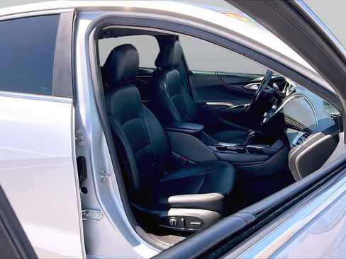 Used 2020 Chevrolet Malibu Premier FWD image 7