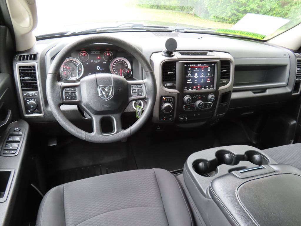 Used 2019 RAM 1500 Express w/ Wheel & Sound Group AWD/4WD image 4