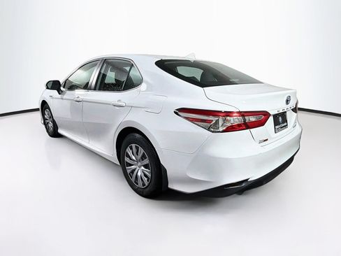 Used 2020 Toyota Camry LE FWD image 5
