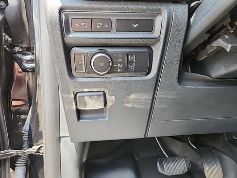 Used 2022 Ford F150 XLT w/ Equipment Group 302A High AWD/4WD image 28