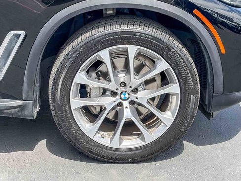 Used 2019 BMW X5 xDrive40i w/ Convenience Package AWD/4WD image 9