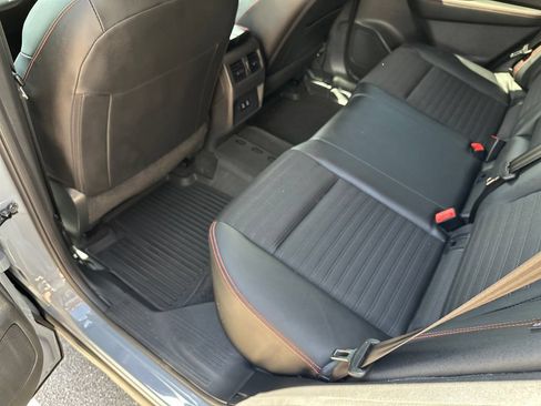 Used 2025 Nissan Rogue SV AWD/4WD image 35
