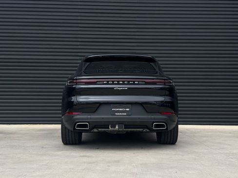 New 2026 Porsche Cayenne Coupe AWD/4WD image 6