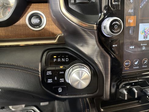 Used 2021 RAM 1500 Limited w/ Bed Utility Group image 19