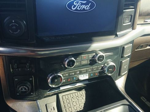 Used 2025 Ford F150 King Ranch w/ FX4 Off-Road Package AWD/4WD image 9