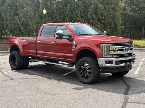 Used 2017 Ford F350 Lariat w/ Chrome Package AWD/4WD image 1