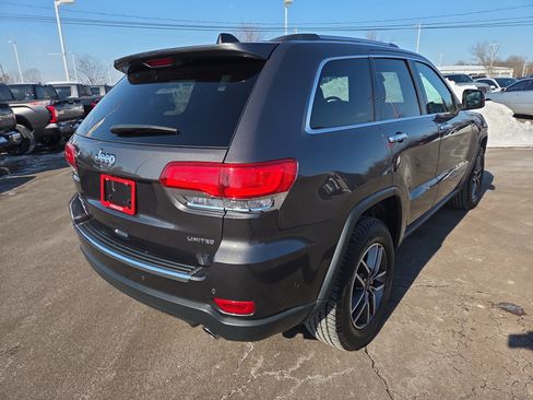 Used 2019 Jeep Grand Cherokee Limited image 3