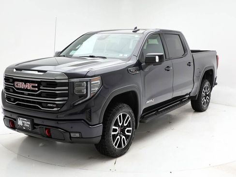 Used 2023 GMC Sierra 1500 AT4 w/ AT4 Premium Package image 2