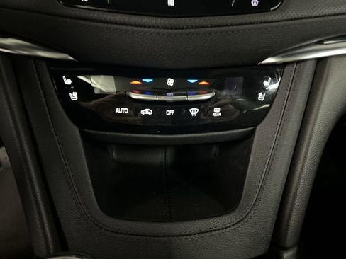 Certified 2021 Cadillac XT5 Premium Luxury FWD image 18