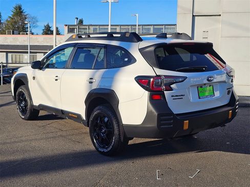 Used 2022 Subaru Outback Wilderness image 5