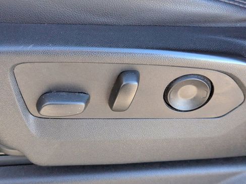 Used 2022 Chevrolet Tahoe High Country image 24