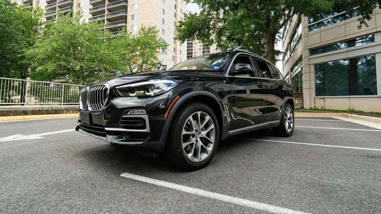 Used 2019 BMW X5 xDrive40i w/ Premium Package 2 AWD/4WD image 7