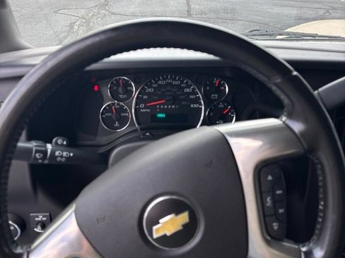 Certified 2019 Chevrolet Express 2500 w/ Driver Convenience Package RWD image 12