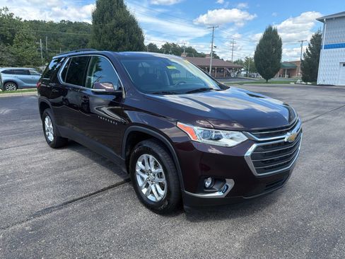 Used 2020 Chevrolet Traverse LT w/ LPO, Floor Liner Package AWD/4WD image 7