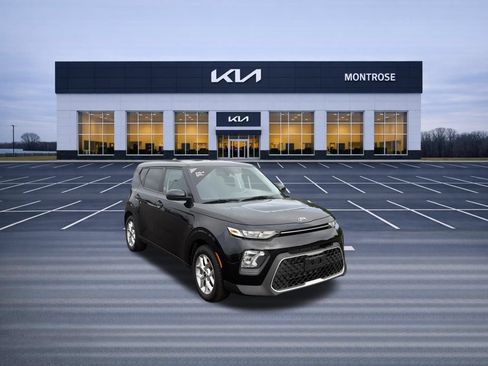 Used 2021 Kia Soul S FWD image 3