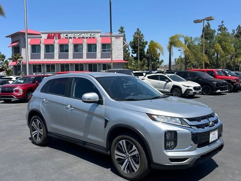 Used 2025 Mitsubishi Outlander Sport SE AWD/4WD image 5