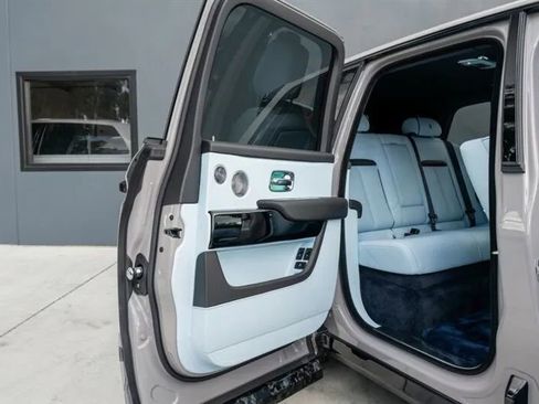Used 2026 Rolls-Royce Cullinan image 23