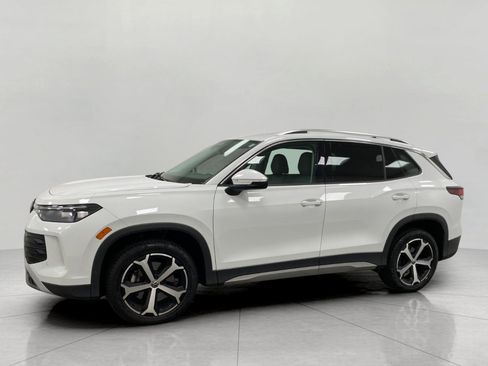 Used 2026 Volkswagen Tiguan SE AWD/4WD image 9
