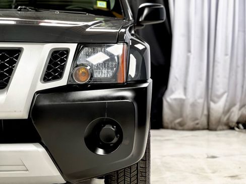 Used 2013 Nissan Xterra S RWD image 3