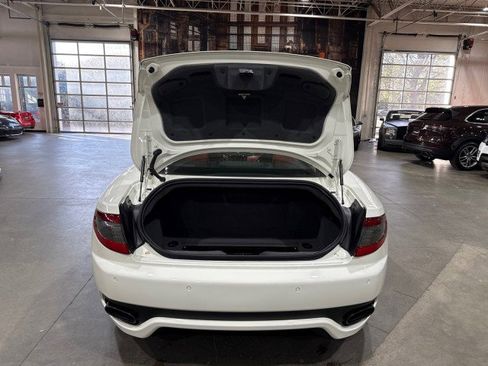 Used 2015 Maserati GranTurismo Sport image 14