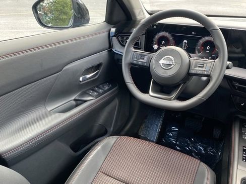 New 2026 Nissan Kicks SR w/ Cold Weather Package image 30