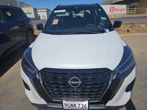 Used 2023 Nissan Kicks SR FWD image 4