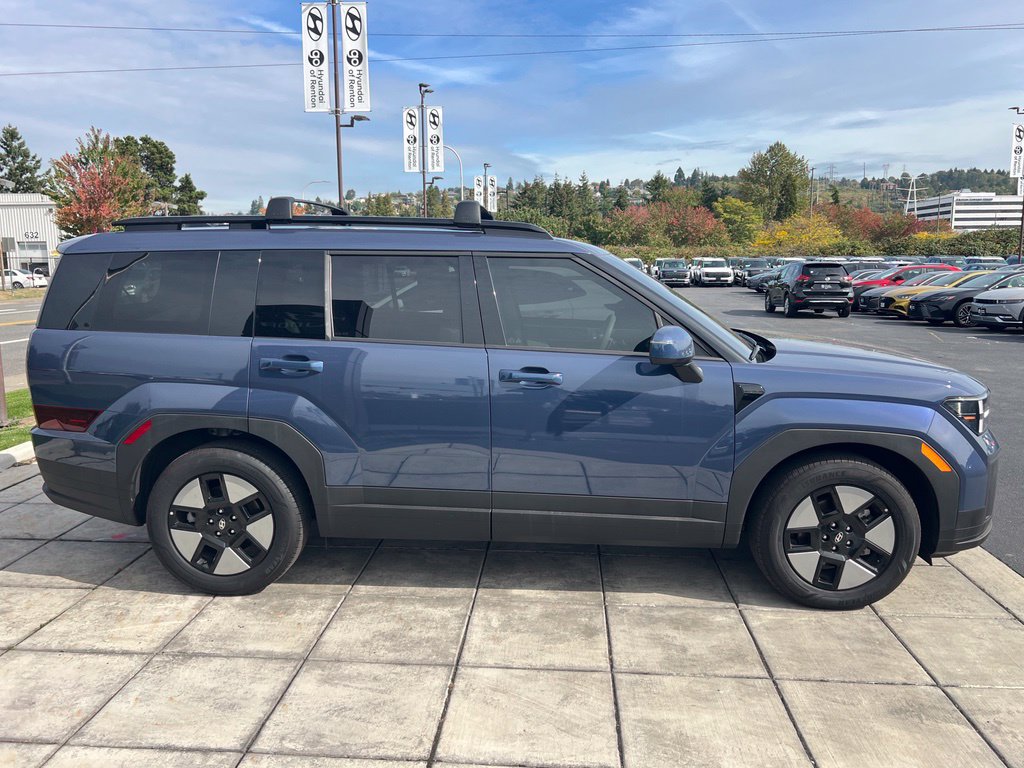 Certified 2025 Hyundai Santa Fe SEL AWD/4WD image 4