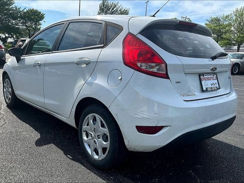 Used 2012 Ford Fiesta SE FWD image 3