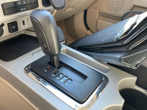 Used 2012 Ford Escape XLT image 8