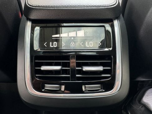 Used 2019 Volvo XC90 T5 Momentum w/ Multimedia Package image 49