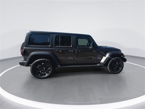 Used 2021 Jeep Wrangler Unlimited Sahara image 12