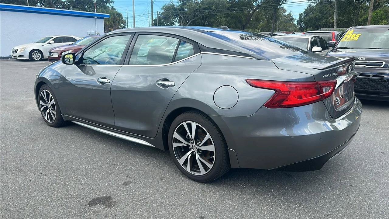 Used 2016 Nissan Maxima 3.5 SL FWD image 10