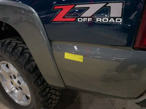 Used 2000 Chevrolet Silverado 1500 LS w/ Off-Road Chassis Pkg AWD/4WD image 37