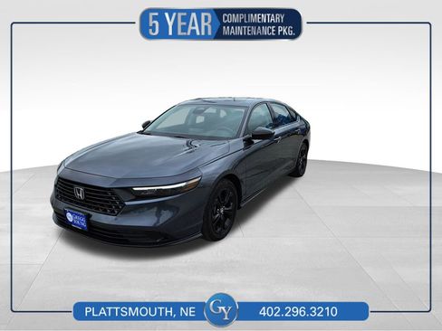 Used 2025 Honda Accord SE image 1