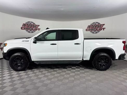Used 2024 Chevrolet Silverado 1500 ZR2 w/ Technology Package image 4