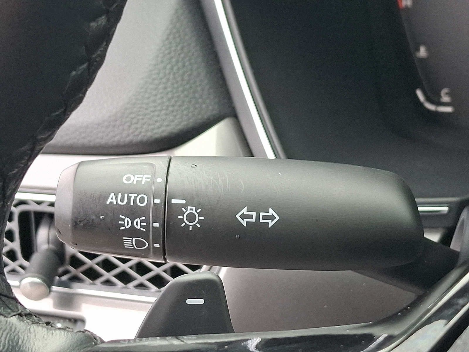 Used 2025 Acura Integra FWD image 25