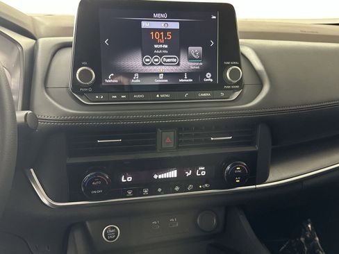 Used 2023 Nissan Rogue SV FWD image 21
