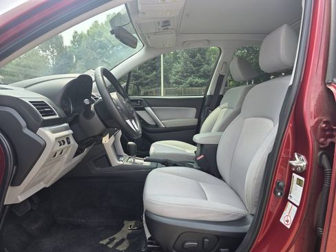 Used 2018 Subaru Forester 2.5i Premium w/ All-Weather Package AWD/4WD image 15