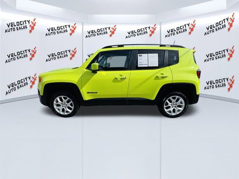 Used 2018 Jeep Renegade Latitude w/ Cold Weather Group AWD/4WD image 6