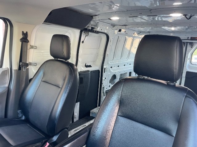 Used 2020 Ford Transit 250 Low Roof RWD image 17