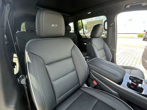 New 2026 Buick Enclave Sport Touring w/ Super Cruise Package image 29