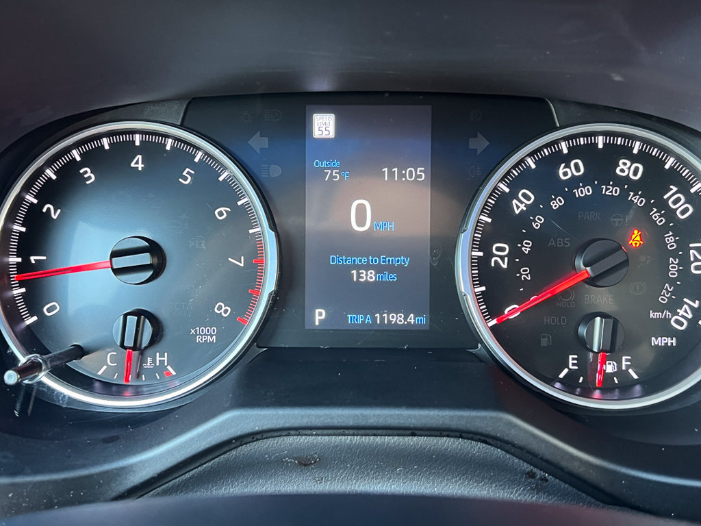 Used 2022 Toyota RAV4 LE AWD/4WD image 26