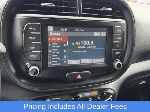 Used 2020 Kia Soul LX FWD image 9