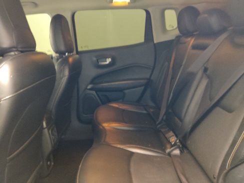 Used 2020 Jeep Compass Latitude image 18