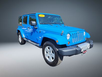 Used 2011 Jeep Wrangler Unlimited Sahara w/ Dual Top Group