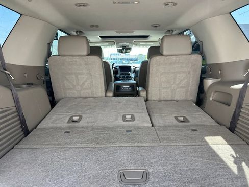 Used 2020 Chevrolet Tahoe LT w/ Luxury Package AWD/4WD image 43