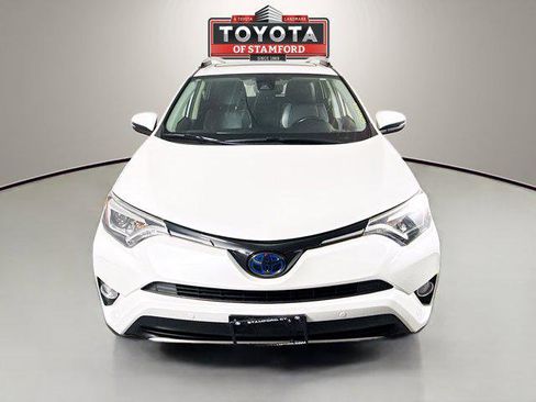 Used 2016 Toyota RAV4 Limited image 2
