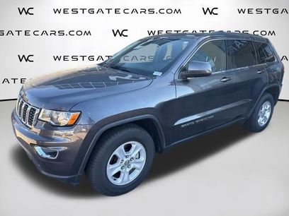 Used 2017 Jeep Grand Cherokee Laredo w/ Quick Order Package 2BE